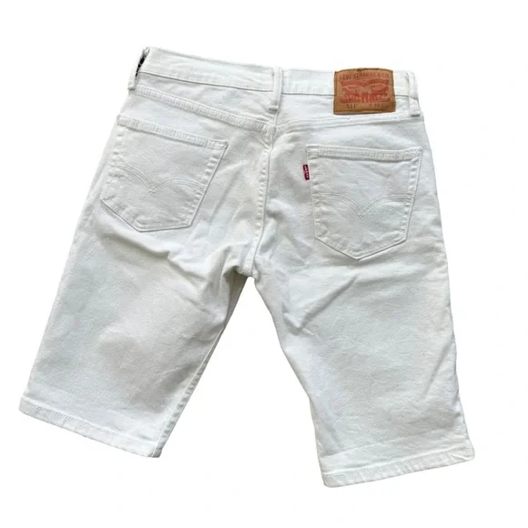 Levi's‎ Women's 551 White Classic Bermuda Denim Short Size: 30 - Picture 2 of 10